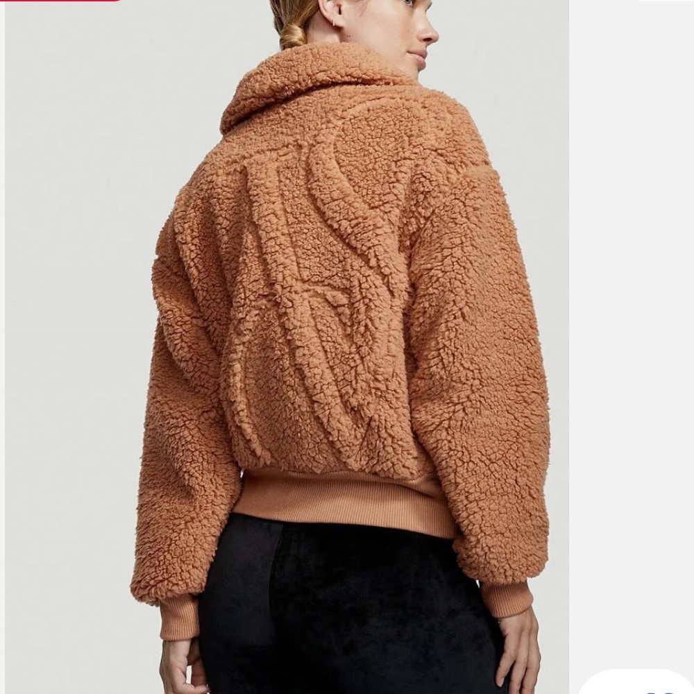 VS cropped sherpa jacket